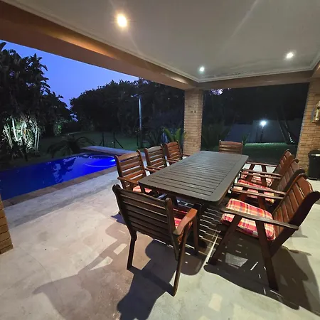 Shale Beach House: 3-Bedroom House With Private Beach Access. Margate Exterior photo